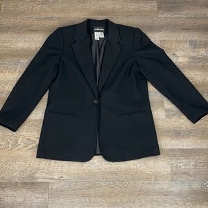 Women’s Sag Harbor Black Blazer 12
